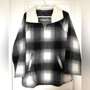 Pullover black ad white plaid